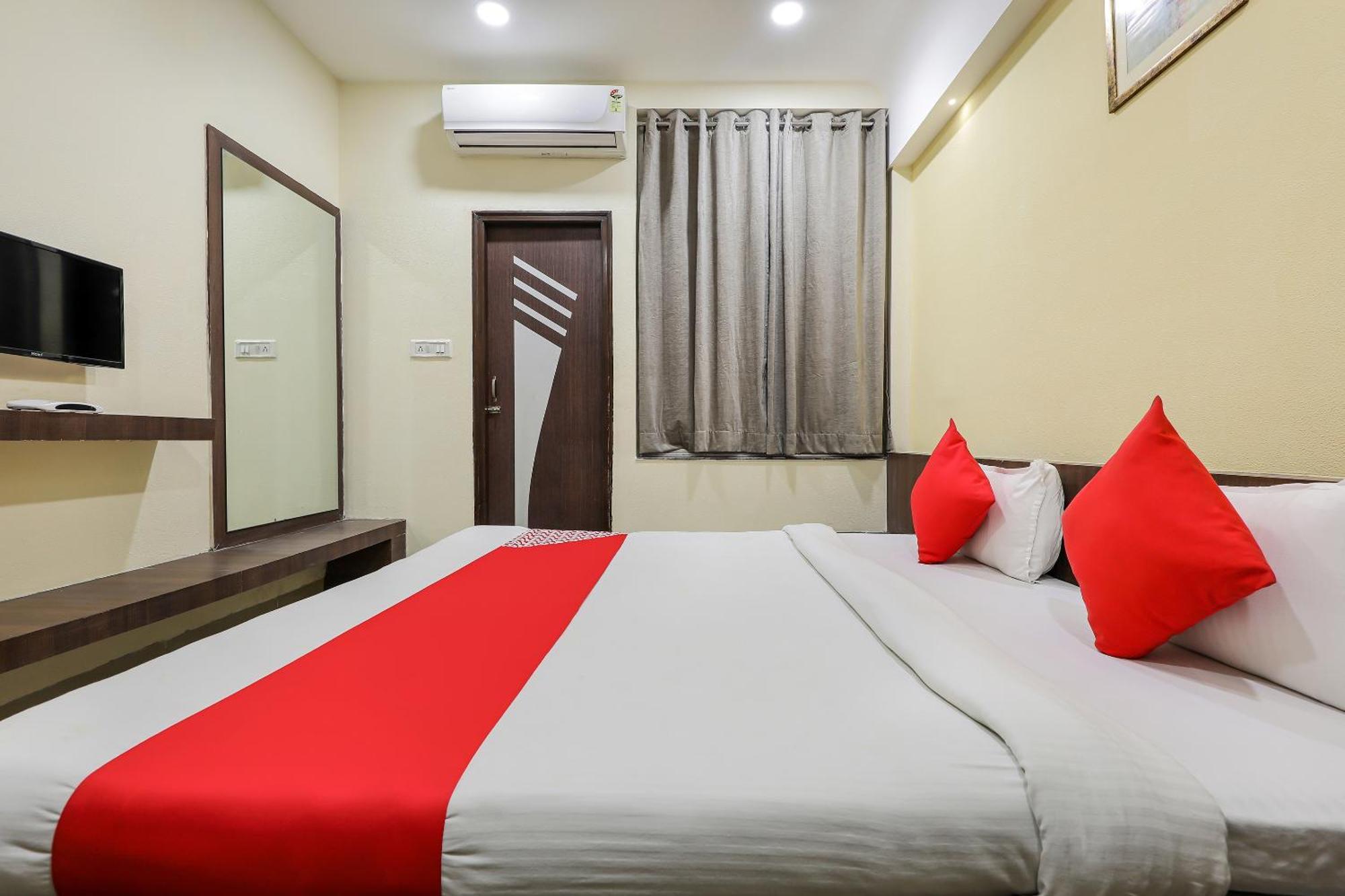 Oyo Hotel Relax Indore Exterior foto